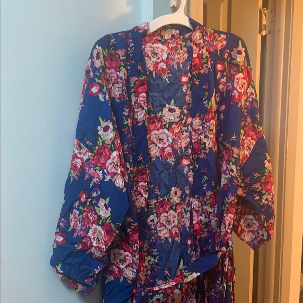 Bridesmaids robe navy blue with flowers
